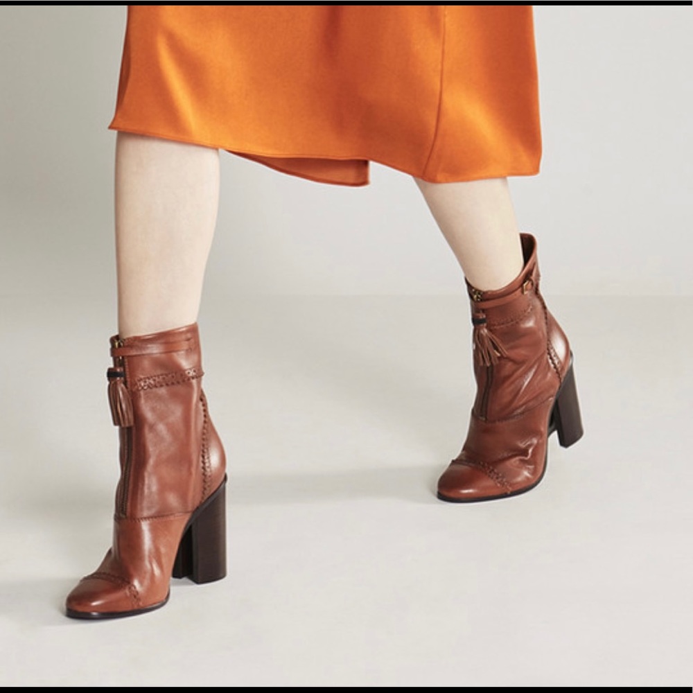 Size9.5 Tory Burch 100 mm Huxley brown booties-EUC
